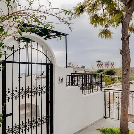 Villa With Sea View Balcony 6 Min To *